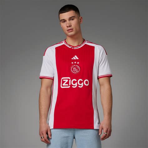 Resultaten voor Ajax jersey .